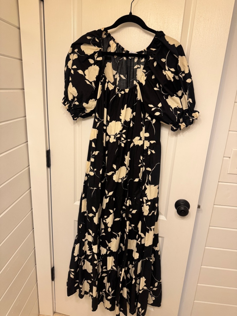Sophie the Label Black & Cream  Floral Scoop Neck Maxi Dress - Picture 3 of 8
